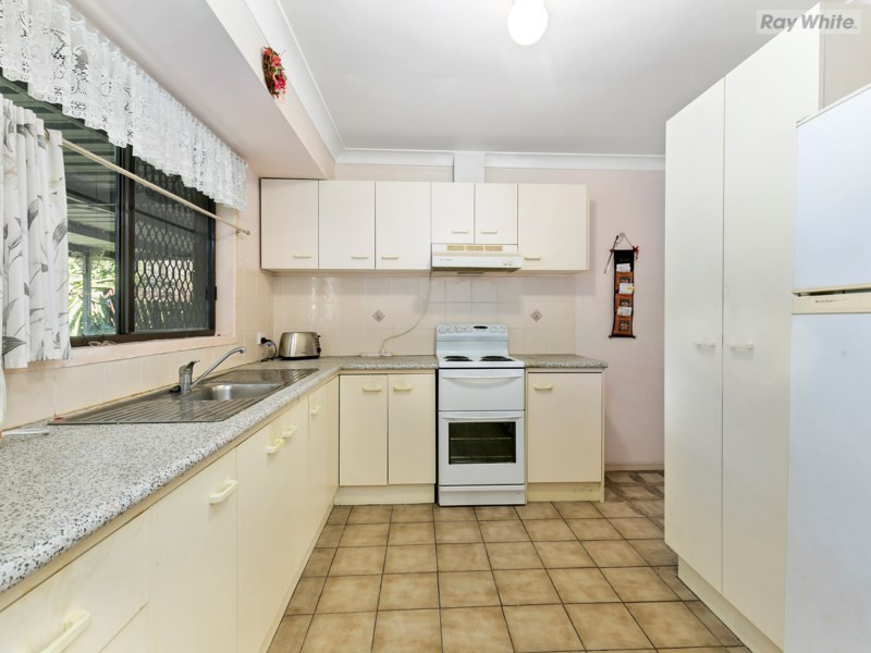 32 Somerfield Street, Redbank Plains QLD 4301