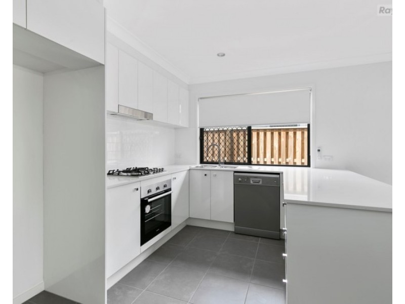2/47 Christie Crescent, Bellbird Park QLD 4300