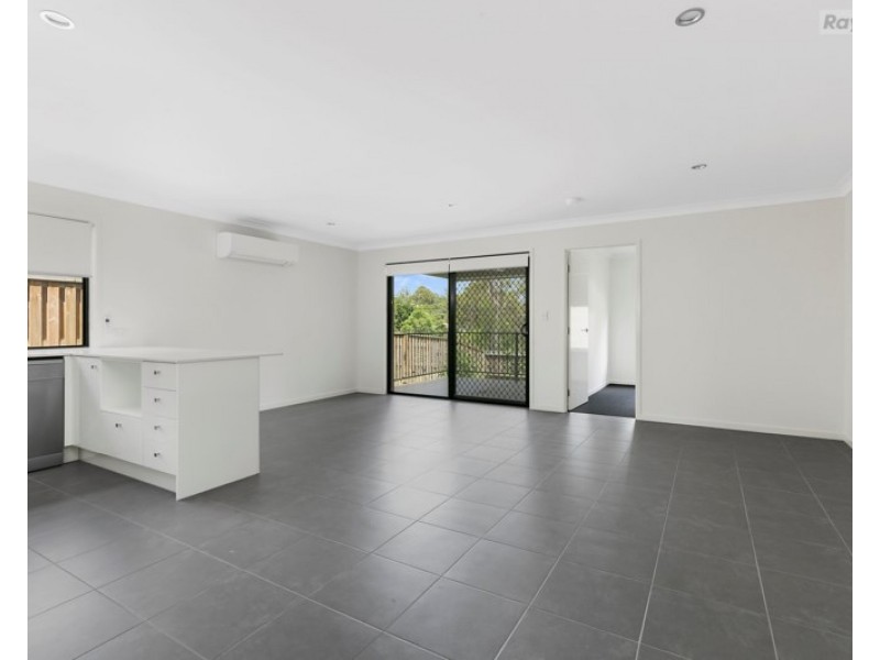 2/47 Christie Crescent, Bellbird Park QLD 4300