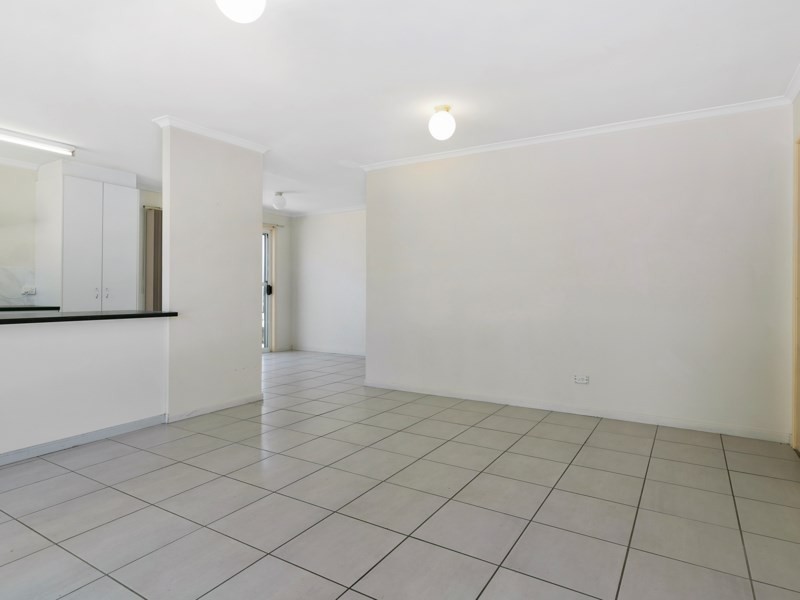 1/6 Mooney Close, Goodna QLD 4300