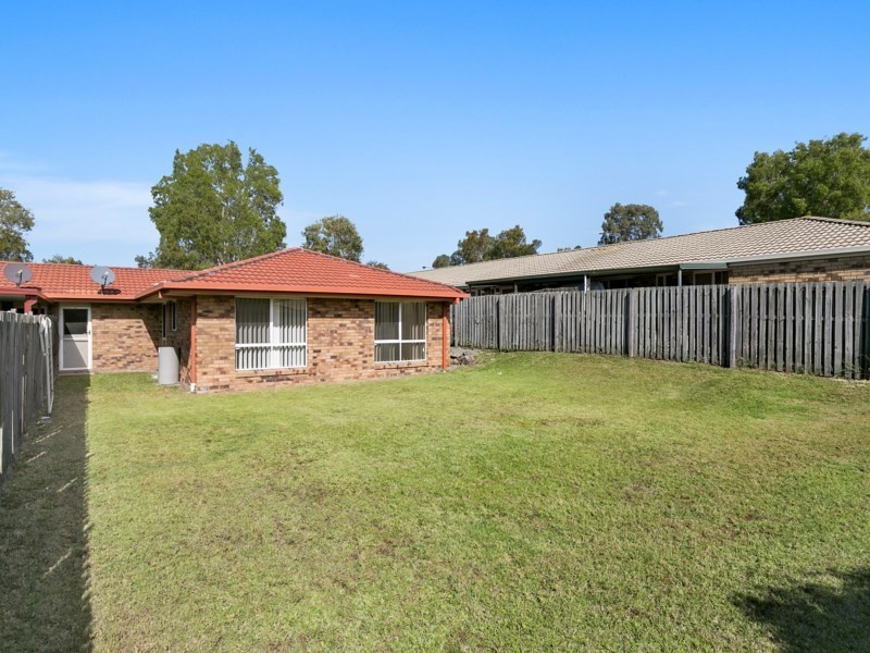 1/6 Mooney Close, Goodna QLD 4300