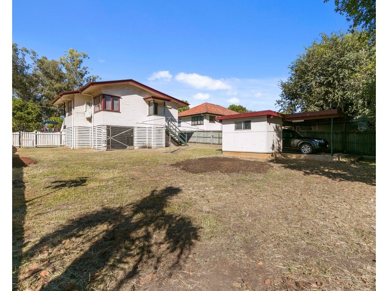 30 Baillieston Street, Leichhardt QLD 4305