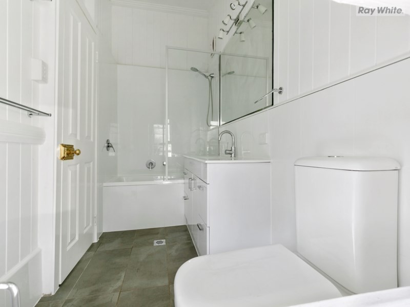 40a Brisbane Road, Redbank QLD 4301