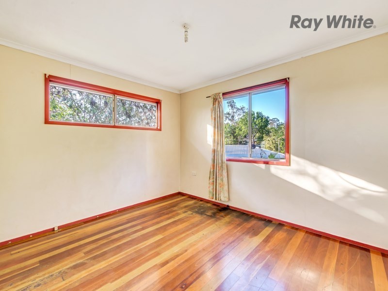 4 Warry Street, Gailes QLD 4300