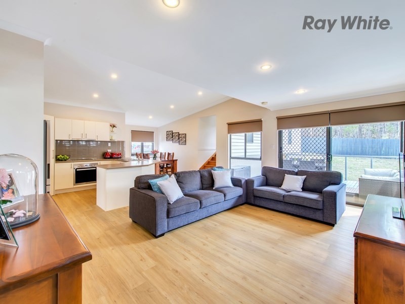 8 Heathwood Place, Collingwood Park QLD 4301