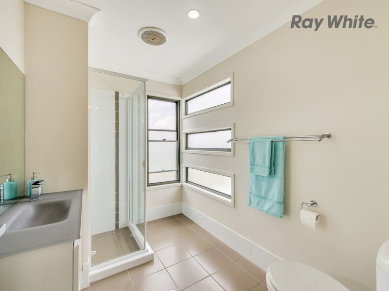 8 Heathwood Place, Collingwood Park QLD 4301