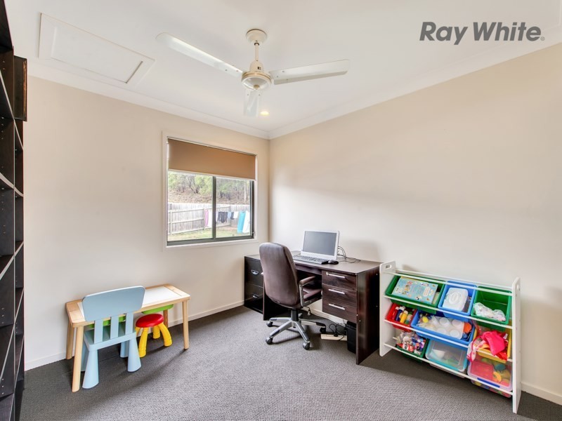 8 Heathwood Place, Collingwood Park QLD 4301