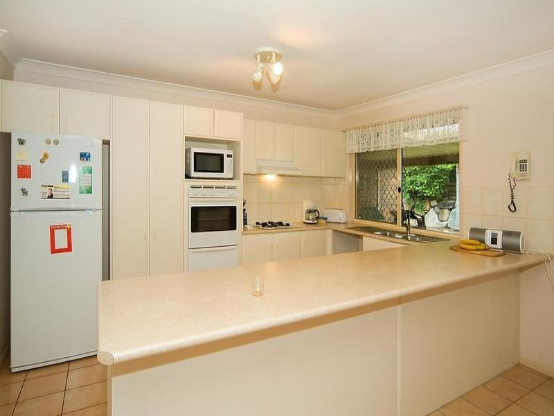54 Ravenswood Lane, Springfield QLD 4300