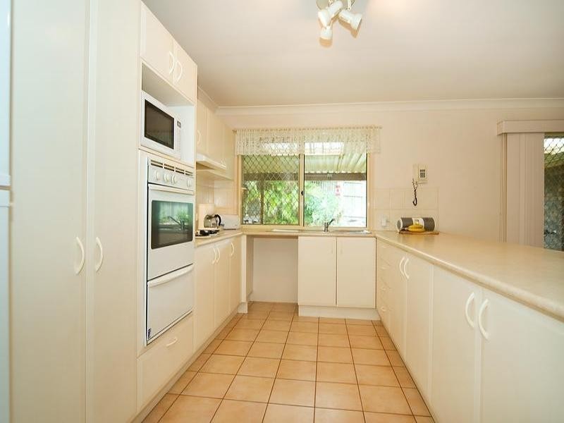 54 Ravenswood Lane, Springfield QLD 4300