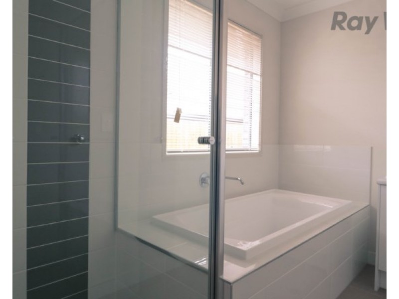 11 Norton Sands Drive, Redbank Plains QLD 4301