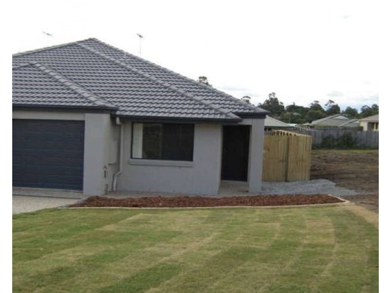 2/56 Berrigan Street, Redbank Plains QLD 4301