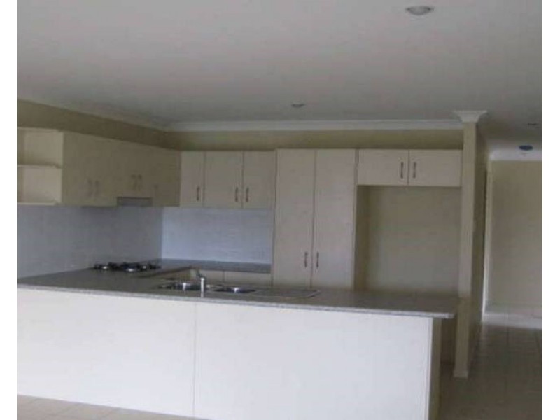 2/56 Berrigan Street, Redbank Plains QLD 4301