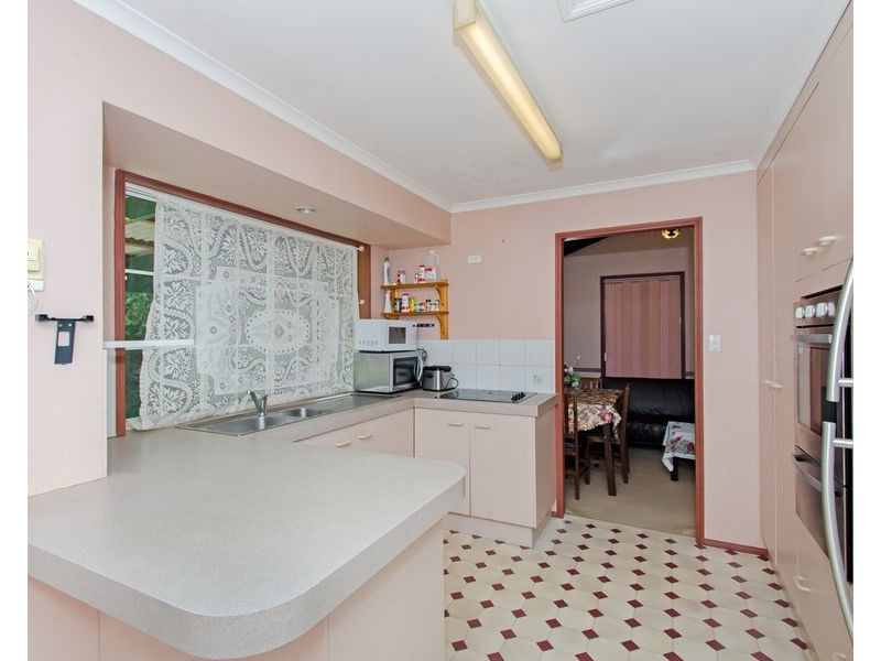 8 Somerfield Street, Redbank Plains QLD 4301