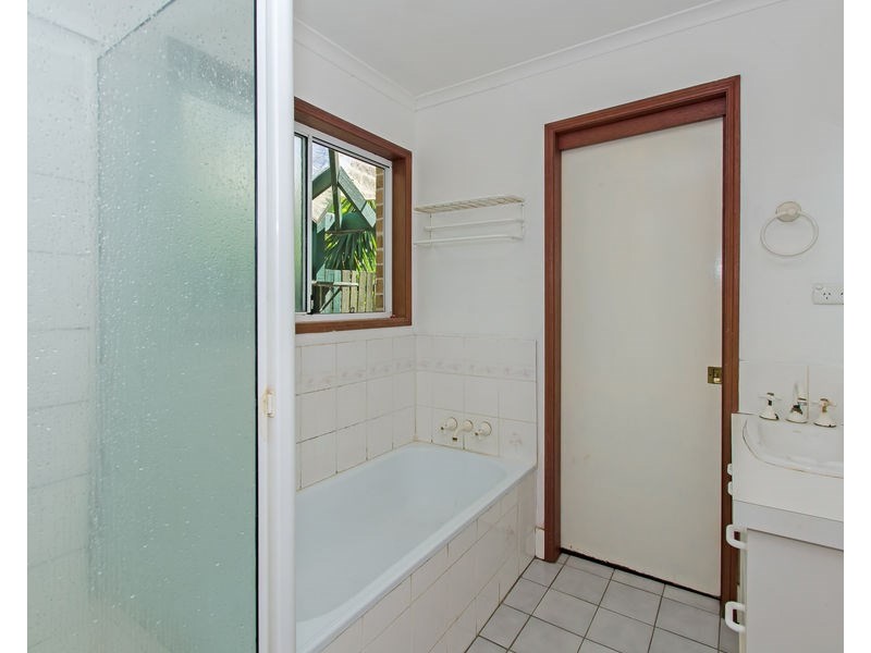 8 Somerfield Street, Redbank Plains QLD 4301