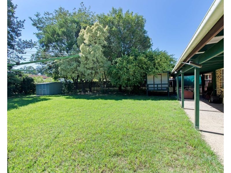 8 Somerfield Street, Redbank Plains QLD 4301