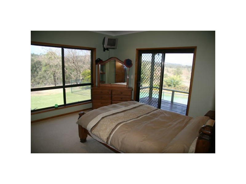 Peak Crossing QLD 4306