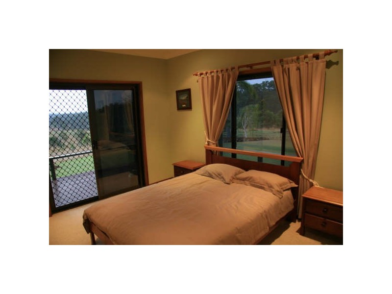 Peak Crossing QLD 4306