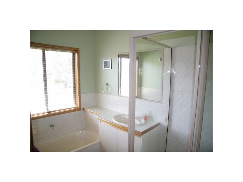 Peak Crossing QLD 4306