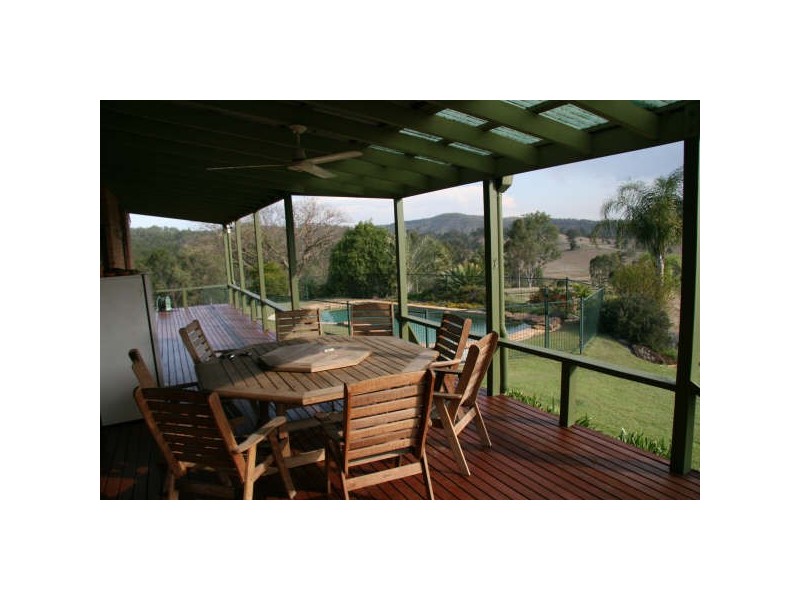 Peak Crossing QLD 4306