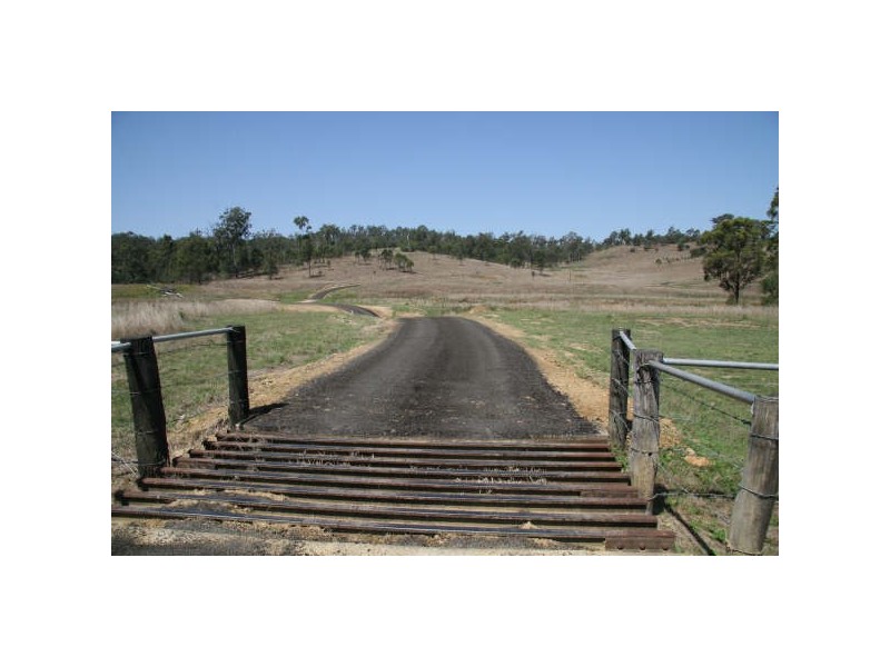 Peak Crossing QLD 4306