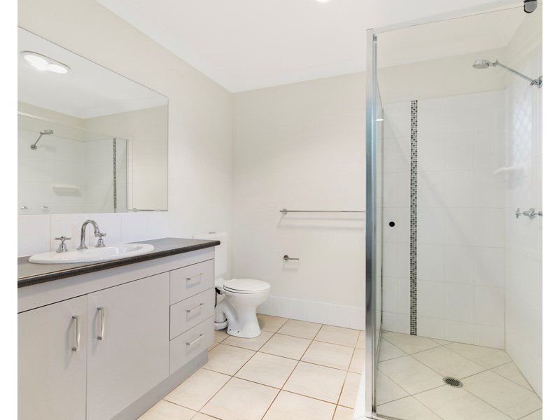 16 Salomon Court, Goodna QLD 4300