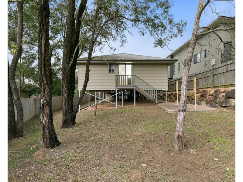 16 Salomon Court, Goodna QLD 4300