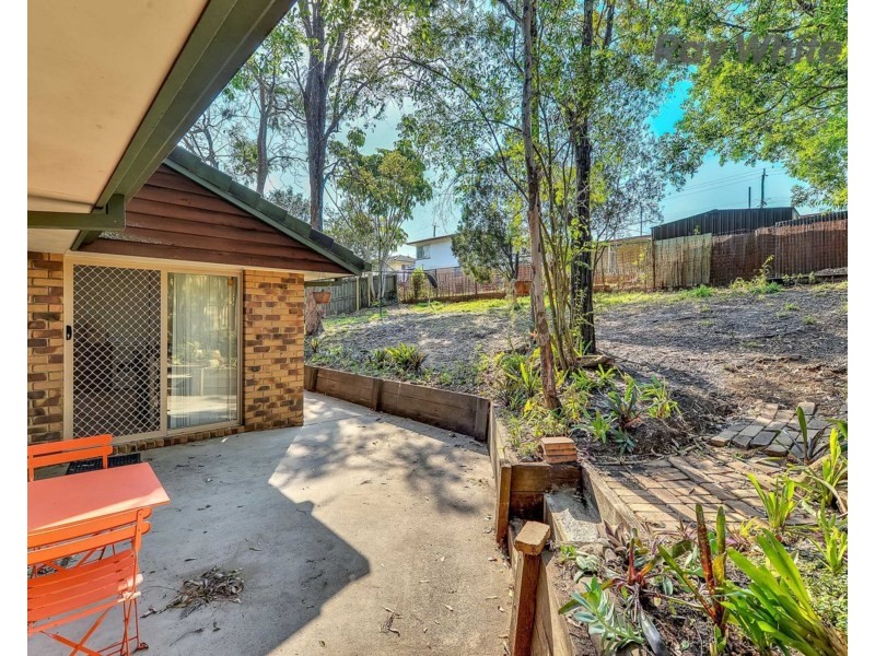 9 Azure Street, Goodna QLD 4300