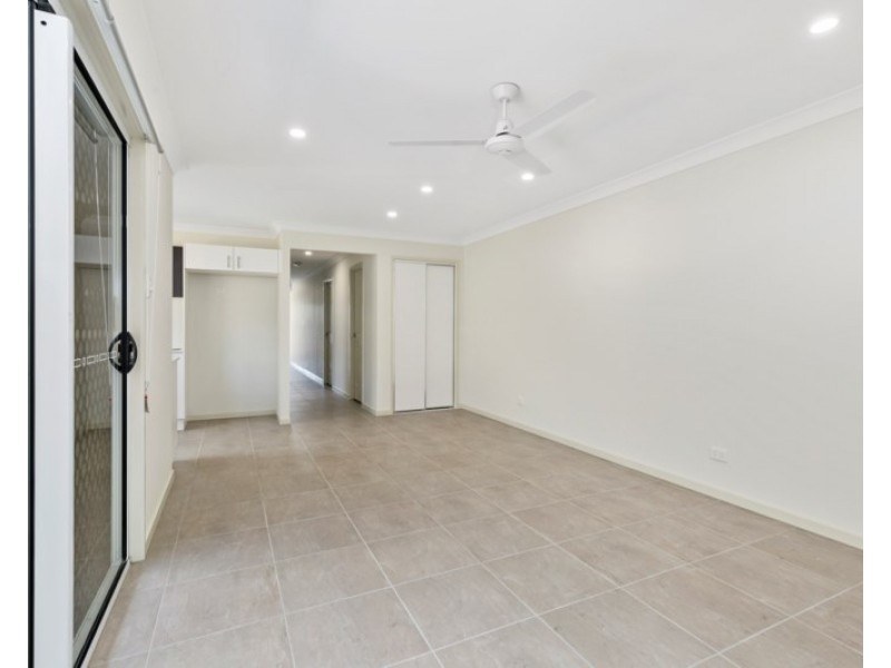 1/15 Kerry O’Brien Street, Collingwood Park QLD 4301