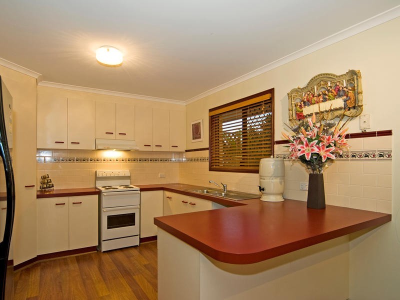 11 Vanessa Court, Camira QLD 4300