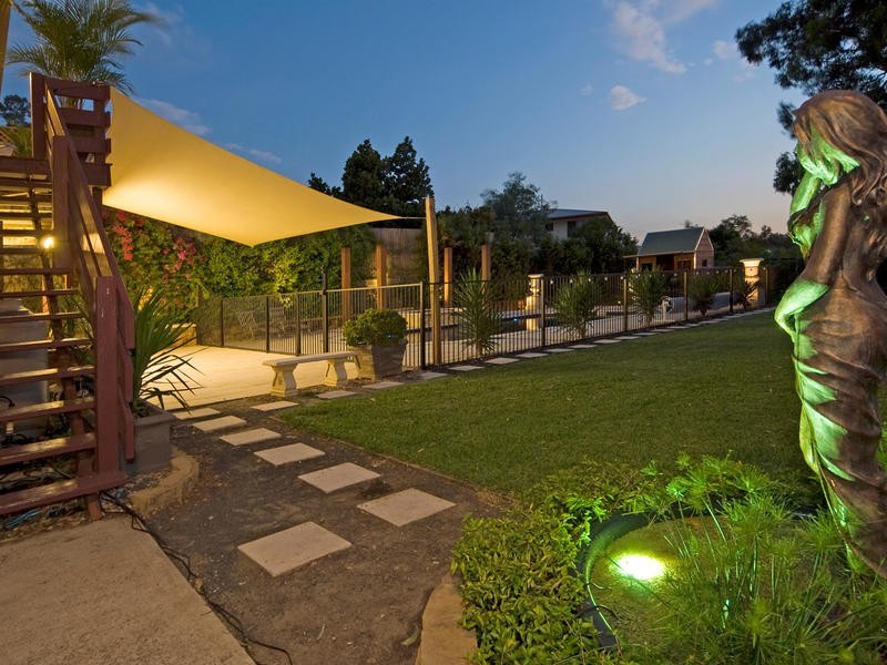 11 Vanessa Court, Camira QLD 4300