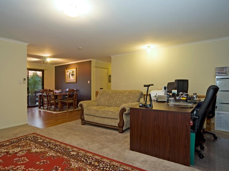 11 Vanessa Court, Camira QLD 4300