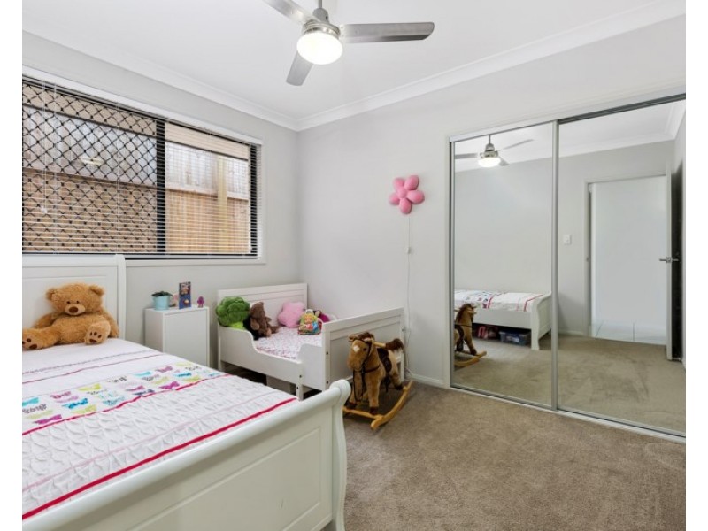 18 Goldfinch Street, Redbank Plains QLD 4301