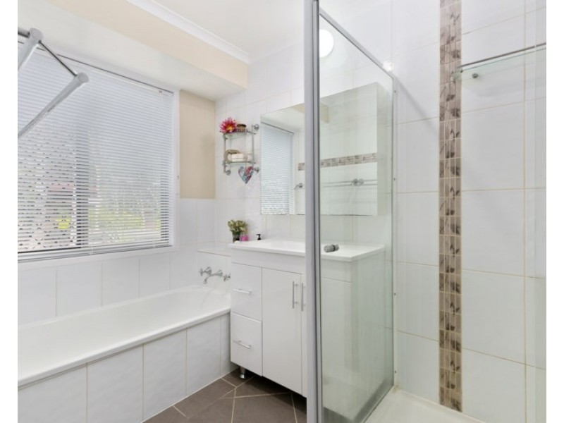 18 Irving Court, Collingwood Park QLD 4301