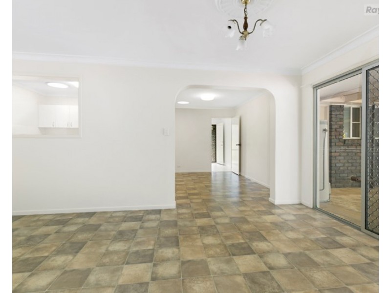 85 Fiona Street, Bellbird Park QLD 4300