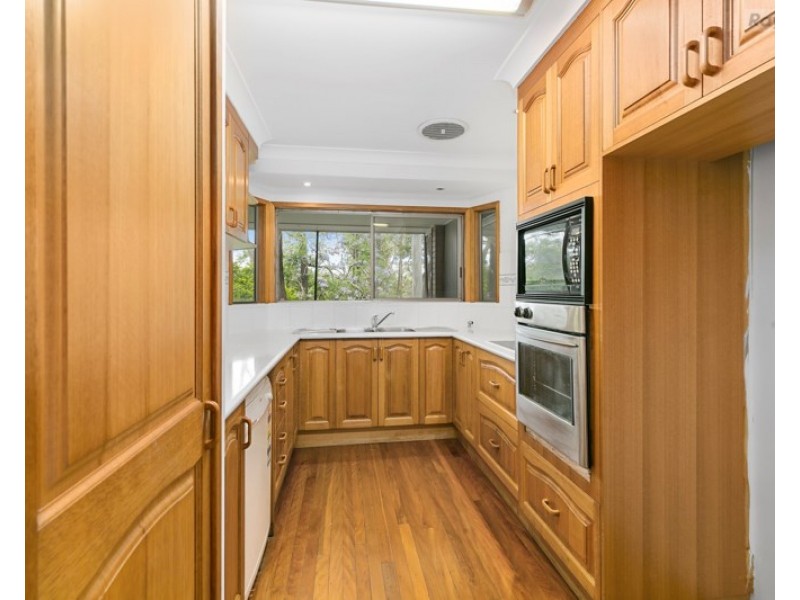 18 Preece Lane, Camira QLD 4300