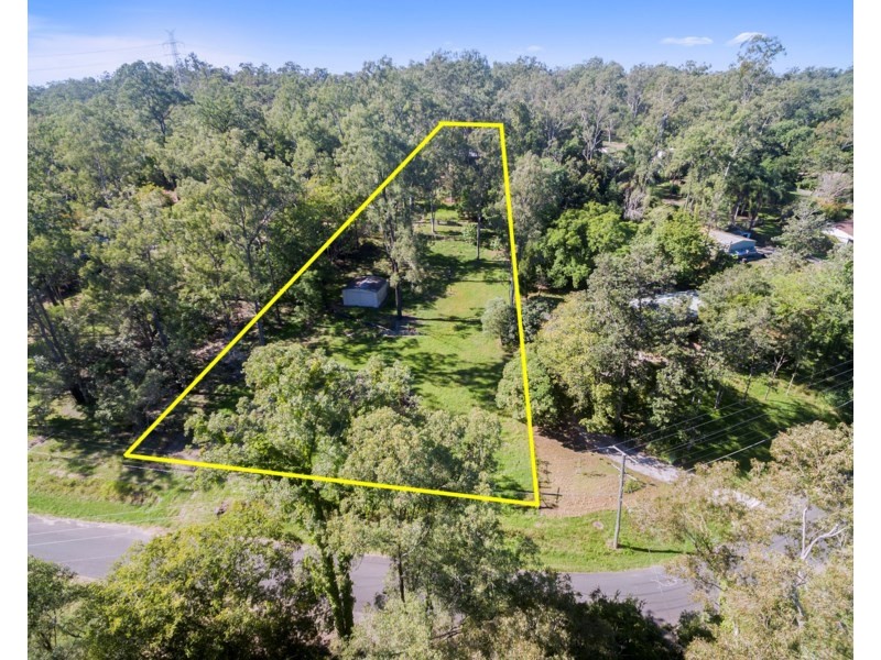 18 Preece Lane, Camira QLD 4300