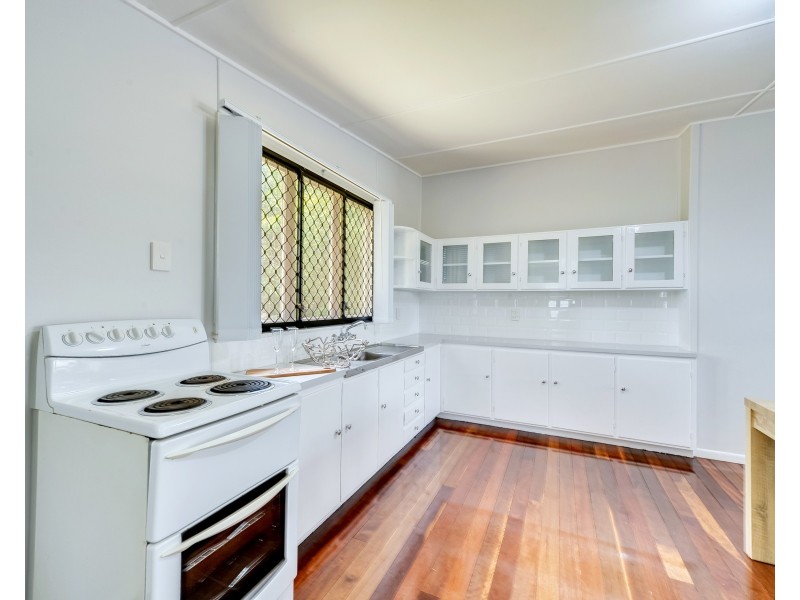 34 Perry Street, Churchill QLD 4305