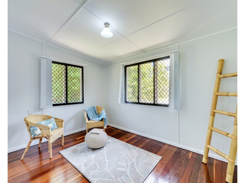 34 Perry Street, Churchill QLD 4305