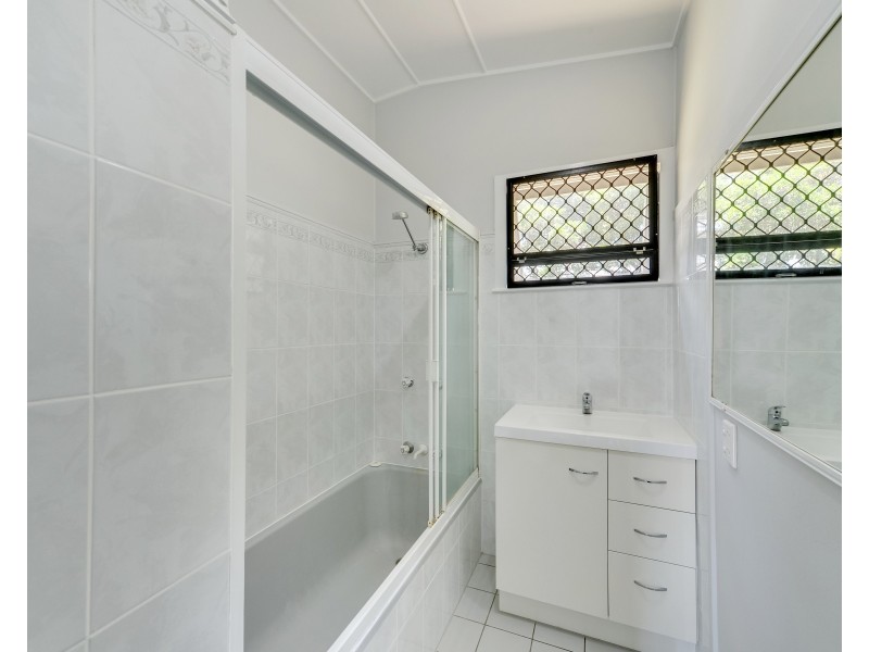 34 Perry Street, Churchill QLD 4305