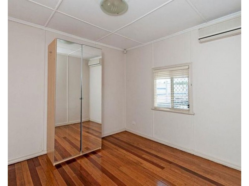 12 Barram, Goodna QLD 4300