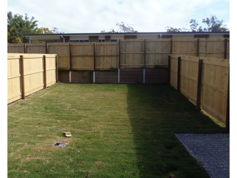 2/268 Jones Road, Bellbird Park QLD 4300