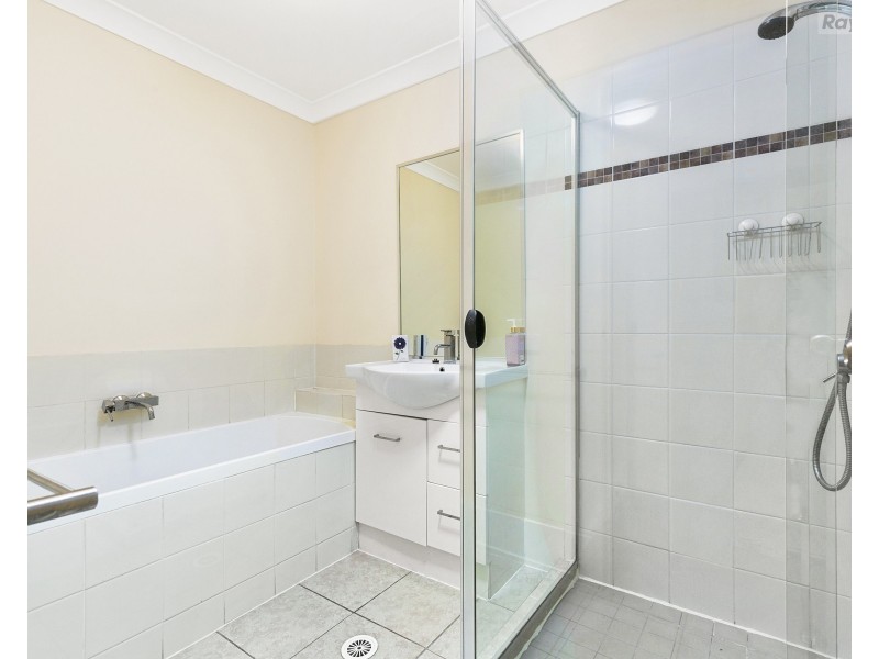 2/49 Cheihk Crescent, Collingwood Park QLD 4301