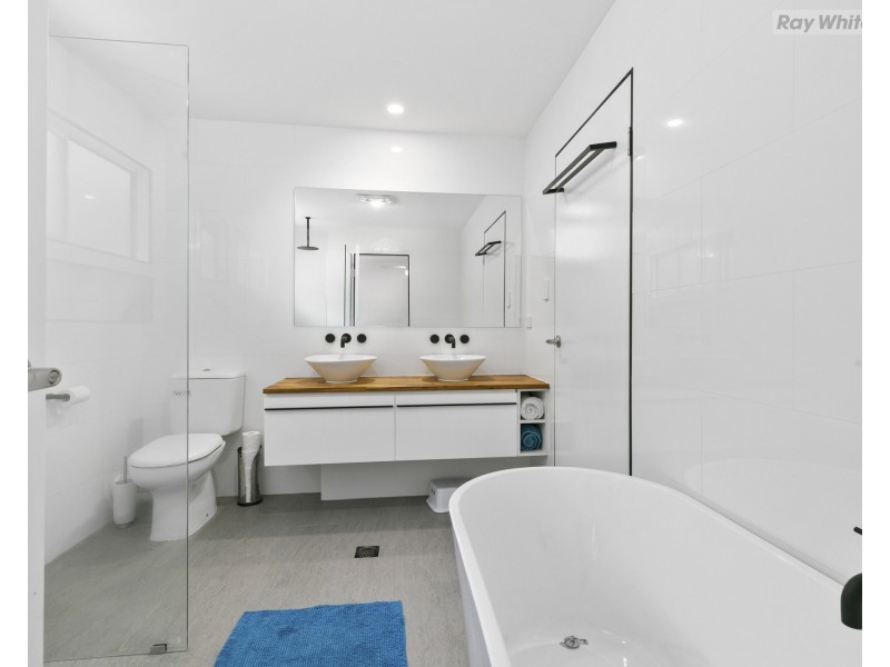 5 Cornwall Court, Bellbird Park QLD 4300