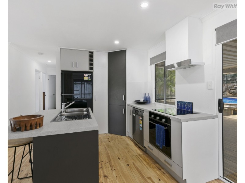 5 Cornwall Court, Bellbird Park QLD 4300