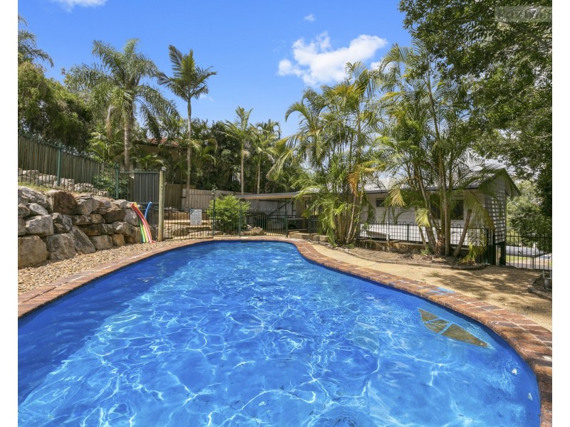 5 Cornwall Court, Bellbird Park QLD 4300