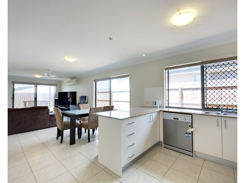 100 Fernbrooke Boulevard, Redbank Plains QLD 4301