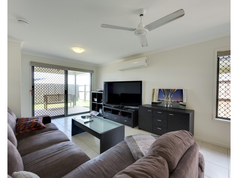 100 Fernbrooke Boulevard, Redbank Plains QLD 4301