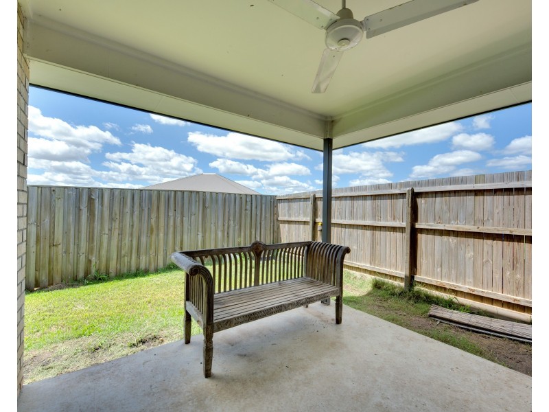 100 Fernbrooke Boulevard, Redbank Plains QLD 4301