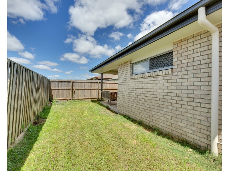 100 Fernbrooke Boulevard, Redbank Plains QLD 4301