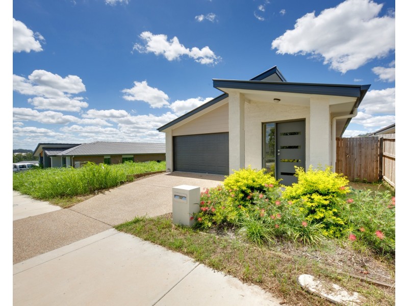 100 Fernbrooke Boulevard, Redbank Plains QLD 4301